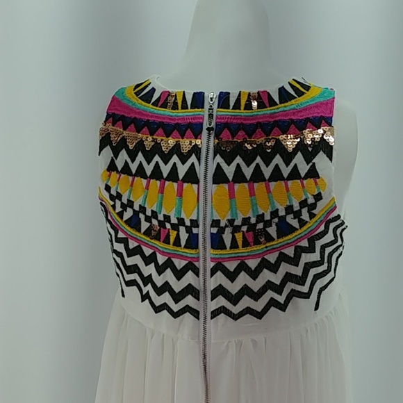 White Flowy Colorful Bohemian Embroidered Dress - Picture 8 of 8